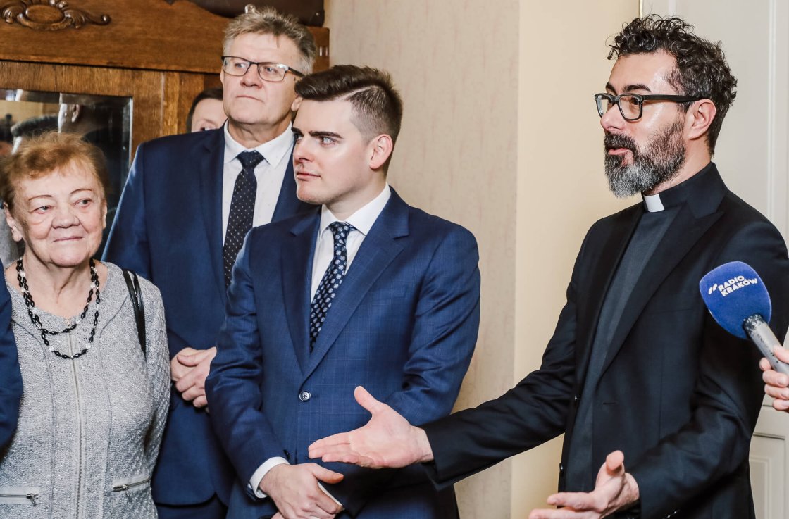 Wernisaż wystawy "Małe Wielkie Wadowice" i choinka w Domu Rodzinnym
