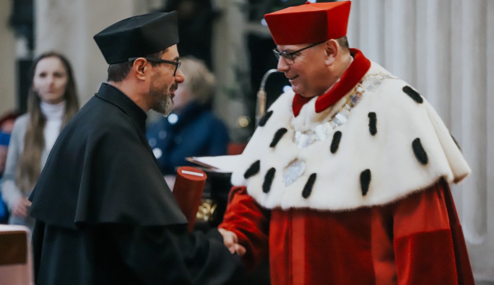 ks. dr Łukasz Piórkowski i ks. prof. dr hab. Robert Tyrała