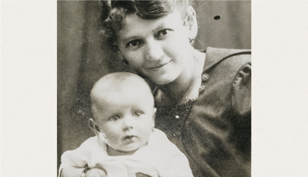 Emilia Wojtyłowa z synem Karolem